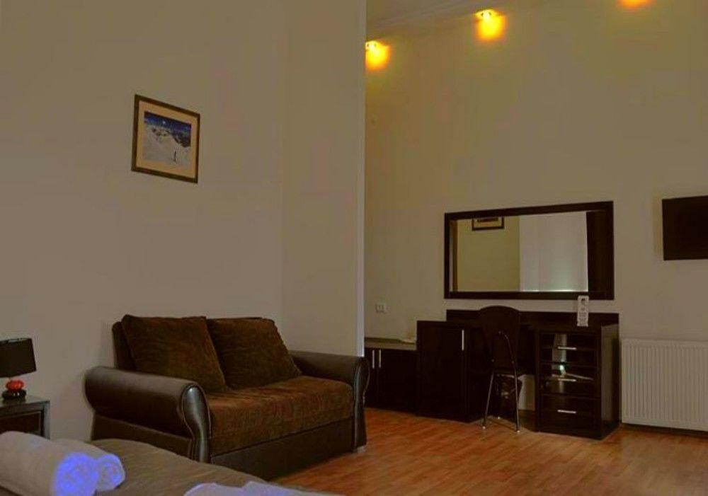 Gold Star Hotel Tbilisi Ngoại thất bức ảnh