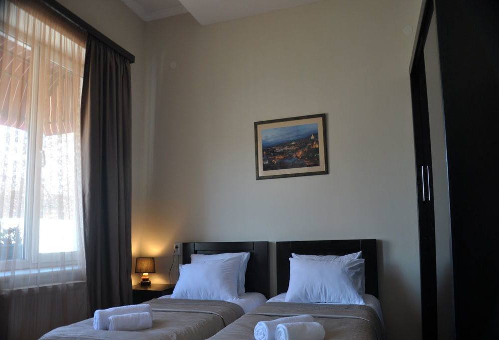 Gold Star Hotel Tbilisi Ngoại thất bức ảnh