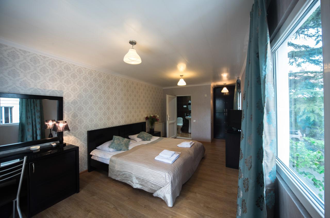 Gold Star Hotel Tbilisi Ngoại thất bức ảnh