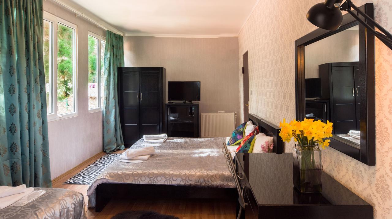 Gold Star Hotel Tbilisi Ngoại thất bức ảnh