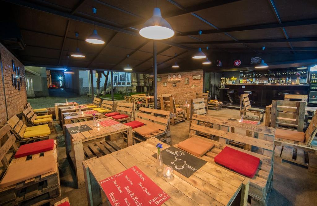 Gold Star Hotel Tbilisi Ngoại thất bức ảnh